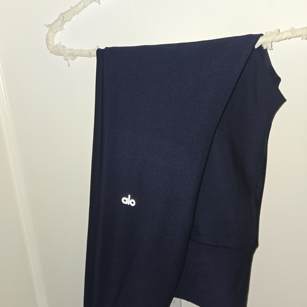 ALO Airlift Leggings Navy NWT - Picture 3 of 5